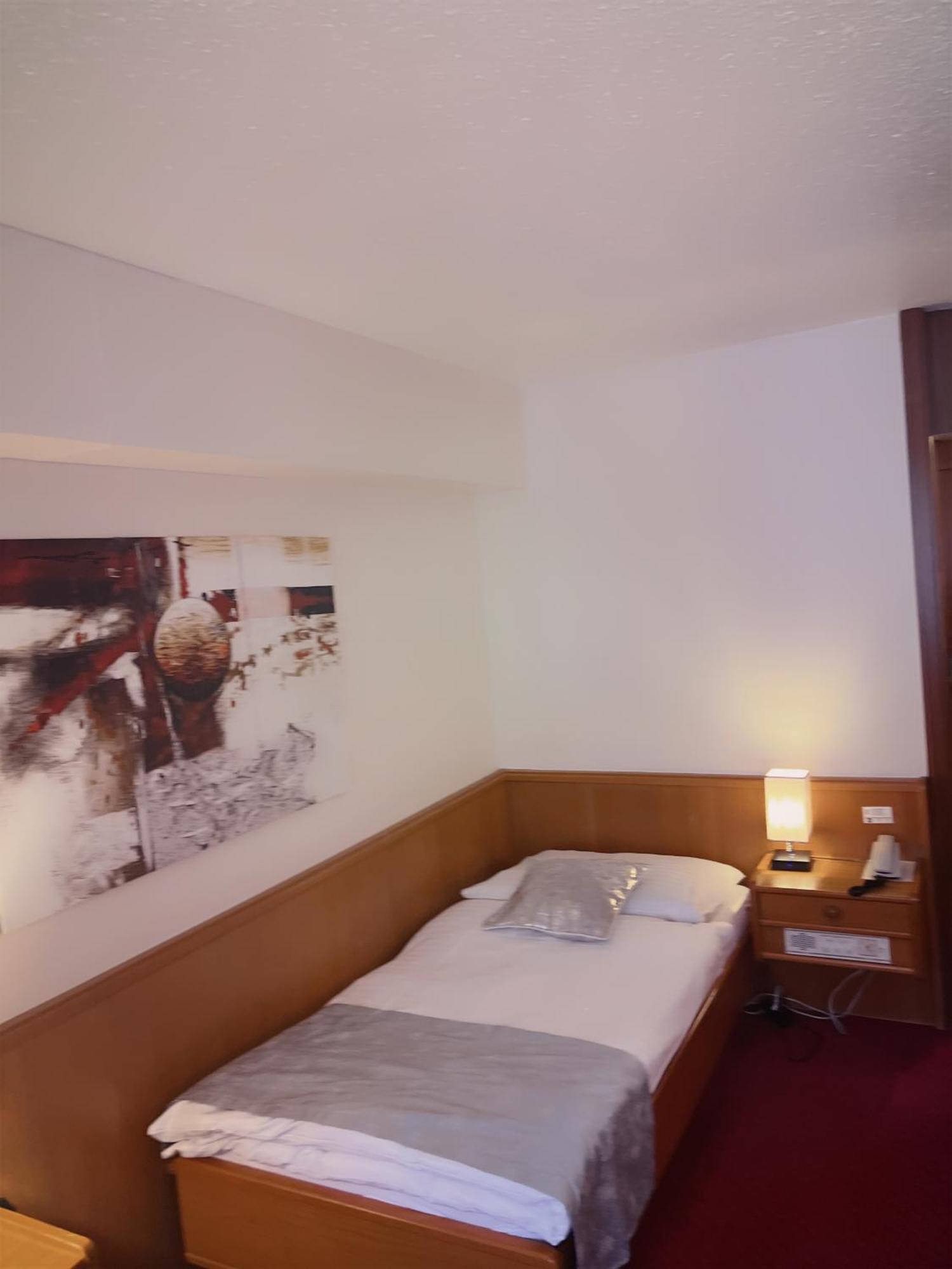Hôtel des Trois Rois Le Locle Exterior foto